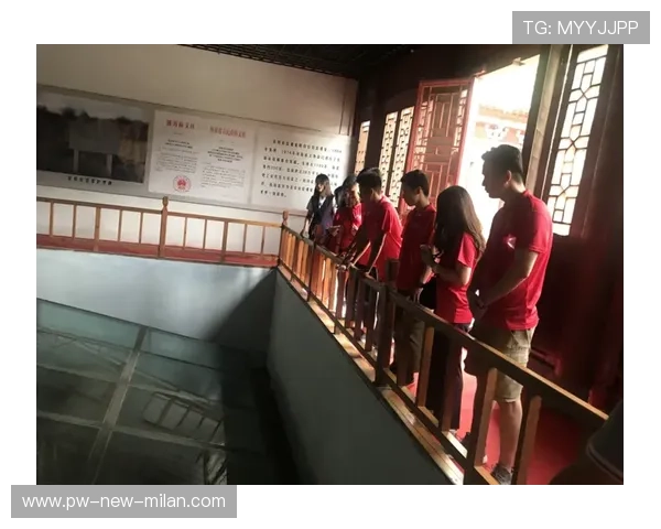 世界保龄球职业联赛在高校开展社会实践